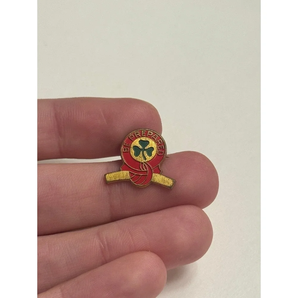 Vintage Scouting Pin Lot Cub‎ Scouts BSA Be Prepared Girl Scouts Pins Mixed Set